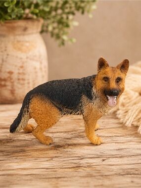 Schleich German Shepherd Toy Dog figure‎
